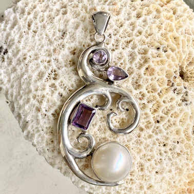 PD 11705-(HANDMADE 925 BALI STERLING SILVER PENDANTS WITH WHITE MABE PEARL)
